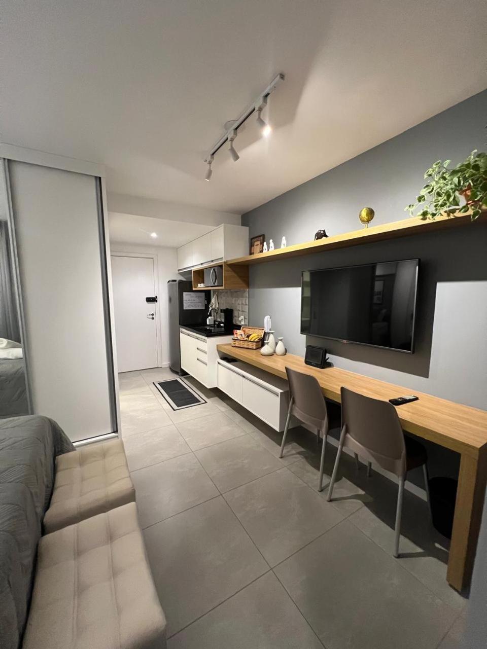 Apezinho Moema Apartamento *